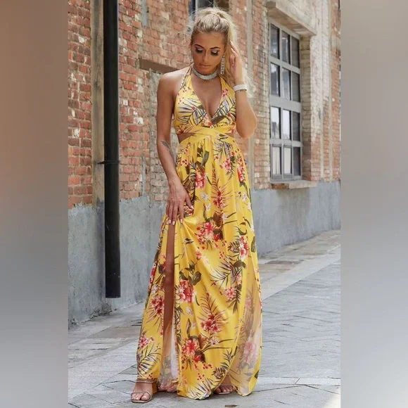 KC’s Closet Boutique Halter Neck Split Maxi Dress - Picture 4 of 5